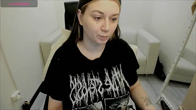 AlisaBacker online show from 15, 1, 2025