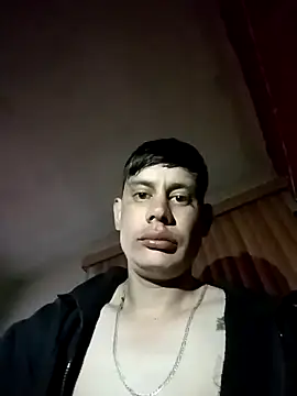 Snapshot of chicovergudo27 chatting on 17, 11, 2025 chicovergudo27 online show from 17, 11, 2025