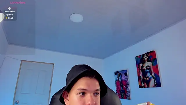 Snapshot of Dunkan_Kravitz chatting on 2, 2, 2026 Dunkan Kravitz online show from 2, 2, 2026