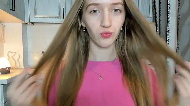 Snapshot of leslie_my_lovee chatting on 24, 10, 2025 leslie my lovee online show from 24, 10, 2025