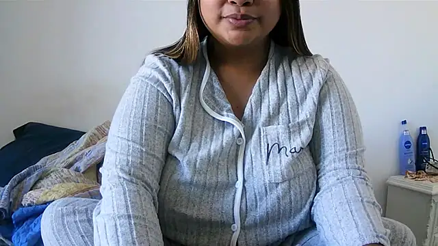 Snapshot of ArisaGonzalez chatting on 6, 10, 2025 ArisaGonzalez online show from 6, 10, 2025