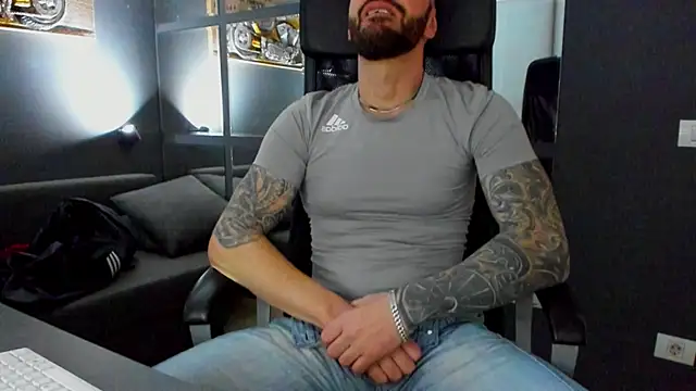 AronGrant online show from 11, 2, 2026