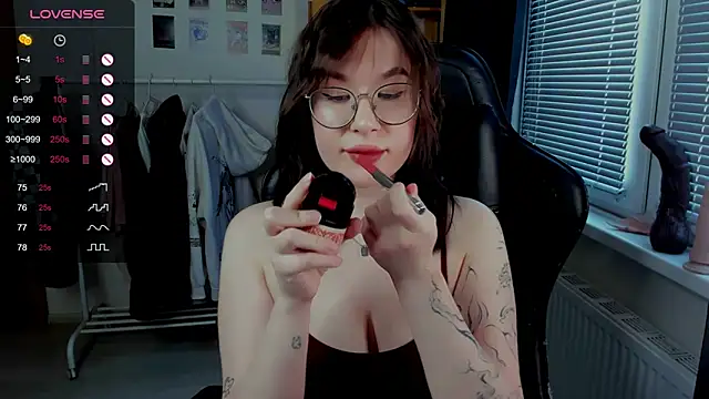 MyNameIsLilith online show from 13, 4, 2026