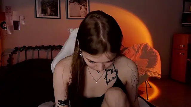 Snapshot of doll_lol_ chatting on 27, 5, 2026 doll lol online show from 27, 5, 2026