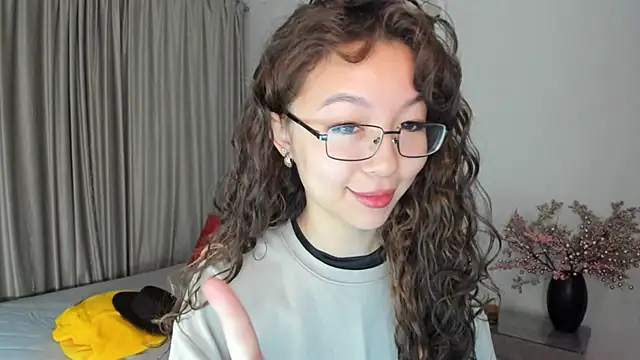 AgnieszkaBanana online show from 4, 2, 2025