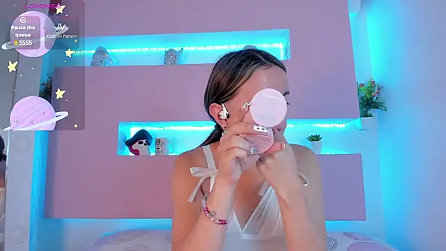 Miiaa doll online show from 22, 2, 2025