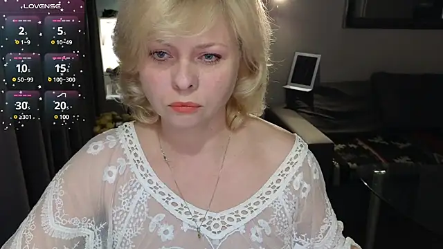 Snapshot of Gray_swann chatting on 15, 2, 2025 Gray swann online show from 15, 2, 2025