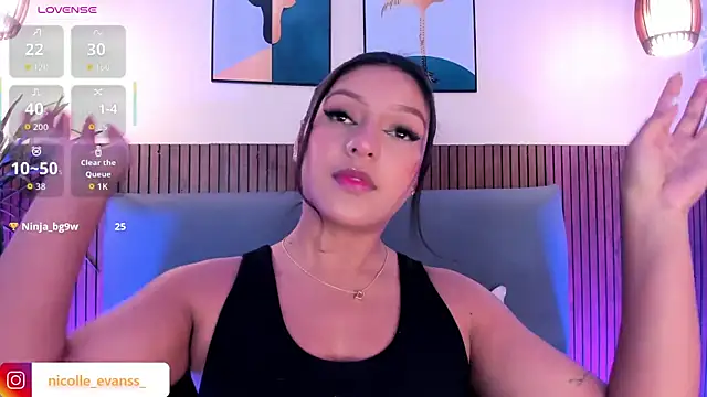 NicolleeEvanss online show from 10, 2, 2026