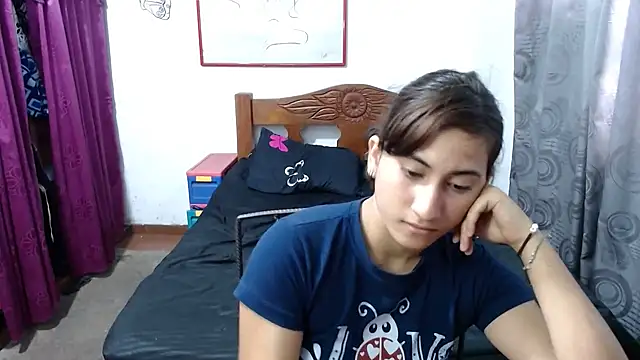 Snapshot of LadyMilk003 chatting on 17, 12, 2024 LadyMilk003 online show from 17, 12, 2024