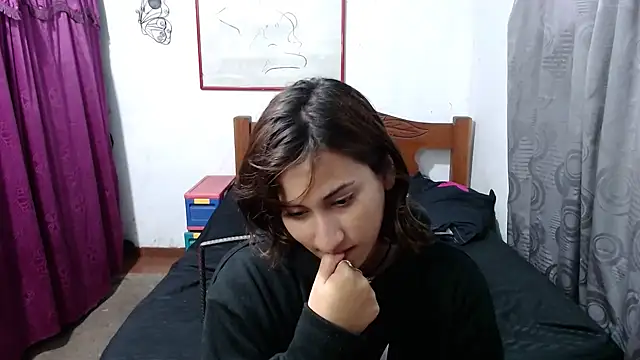 Snapshot of LadyMilk003 chatting on 19, 12, 2024 LadyMilk003 online show from 19, 12, 2024