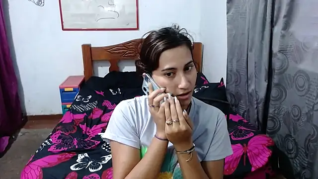 Snapshot of LadyMilk003 chatting on 28, 12, 2024 LadyMilk003 online show from 28, 12, 2024