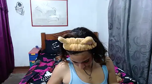 Snapshot of LadyMilk003 chatting on 4, 1, 2025 LadyMilk003 online show from 4, 1, 2025