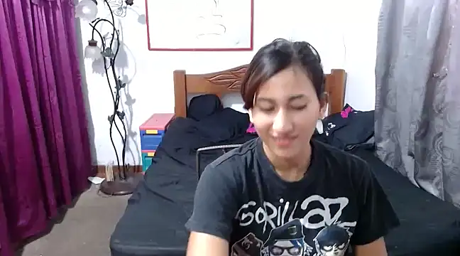 Snapshot of LadyMilk003 chatting on 5, 3, 2025 LadyMilk003 online show from 5, 3, 2025