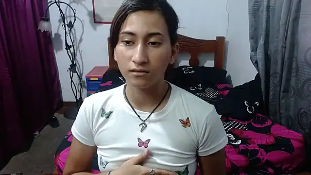Snapshot of LadyMilk003 chatting on 15, 3, 2025 LadyMilk003 online show from 15, 3, 2025