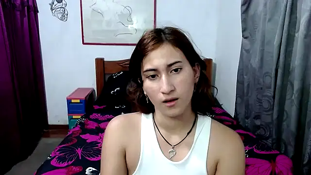 Snapshot of LadyMilk003 chatting on 15, 9, 2025 LadyMilk003 online show from 15, 9, 2025