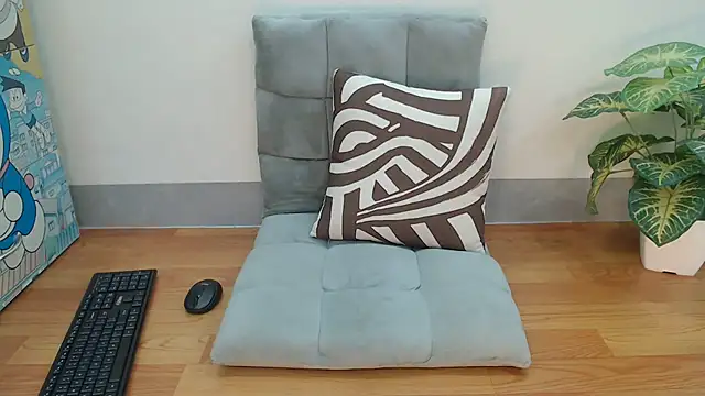 Snapshot of Linn_97 chatting on 9, 7, 2026 Linn 97 online show from 9, 7, 2026