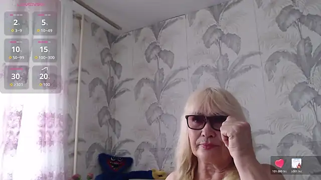 Snapshot of CamDiva113 chatting on 26, 5, 2026 CamDiva113 online show from 26, 5, 2026