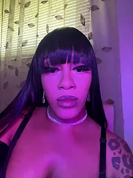 Snapshot of rayemillian chatting on 9, 4, 2026 rayemillian online show from 9, 4, 2026