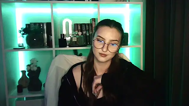 X Alisa online show from 18, 4, 2026