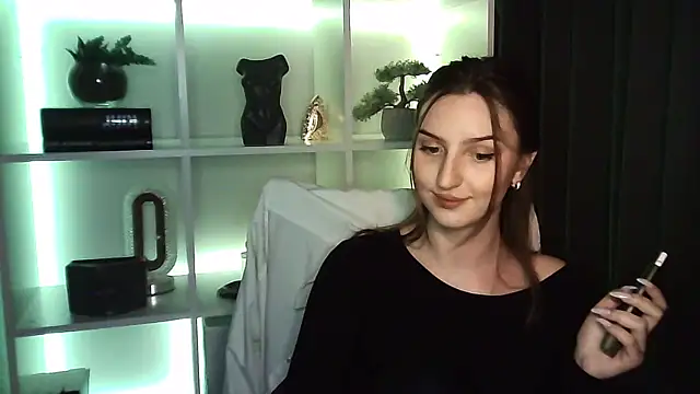 Snapshot of X_Alisa chatting on 3, 5, 2026 X Alisa online show from 3, 5, 2026