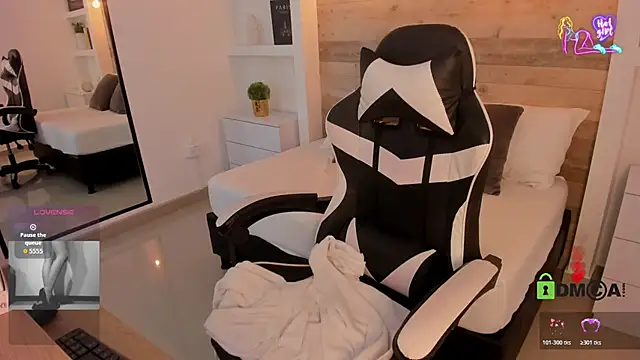 candy summer28 online show from 18, 2, 2026