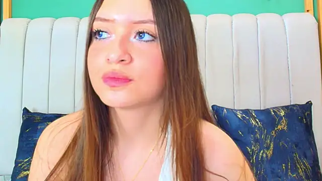 Snapshot of katlyn_martins chatting on 28, 2, 2025 katlyn martins online show from 28, 2, 2025