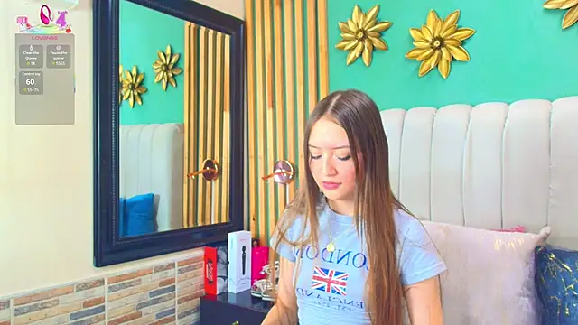 Snapshot of katlyn_martins chatting on 8, 3, 2025 katlyn martins online show from 8, 3, 2025