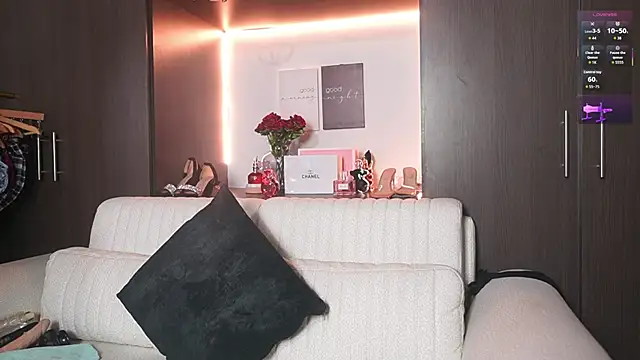 Snapshot of katlyn_martins chatting on 17, 2, 2026 katlyn martins online show from 17, 2, 2026