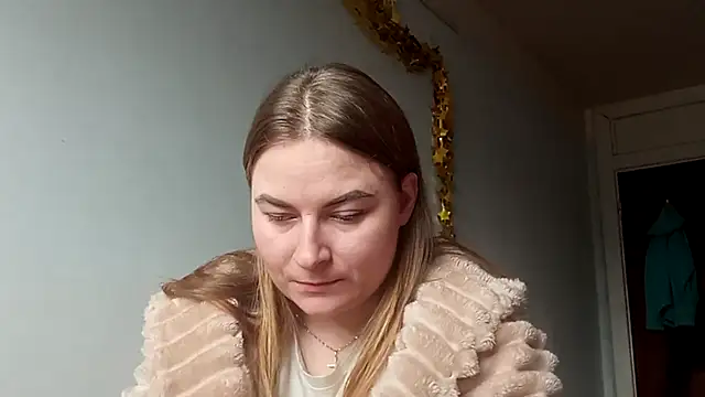 ElenaMaeer online show from 13, 2, 2026