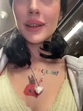 Melissa crazy online show from 23, 10, 2025