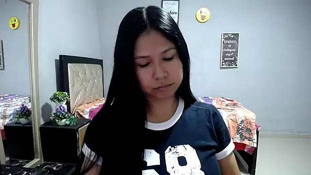 Letty Plugxo online show from 3, 2, 2026