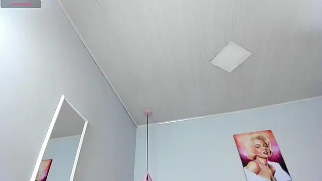 Snapshot of ScarletGV chatting on 15, 1, 2025 ScarletGV online show from 15, 1, 2025