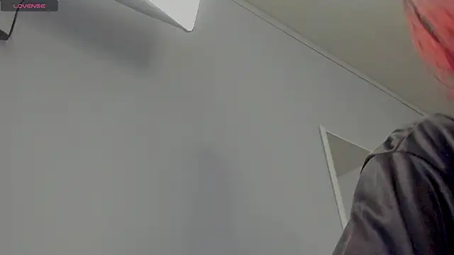 Snapshot of ScarletGV chatting on 6, 3, 2025 ScarletGV online show from 6, 3, 2025