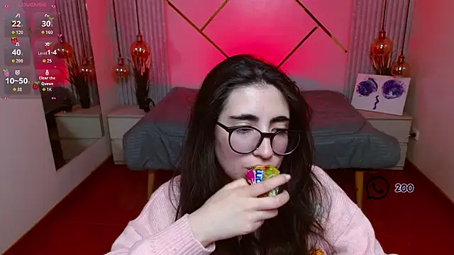 LenaRoses online show from 5, 6, 2026