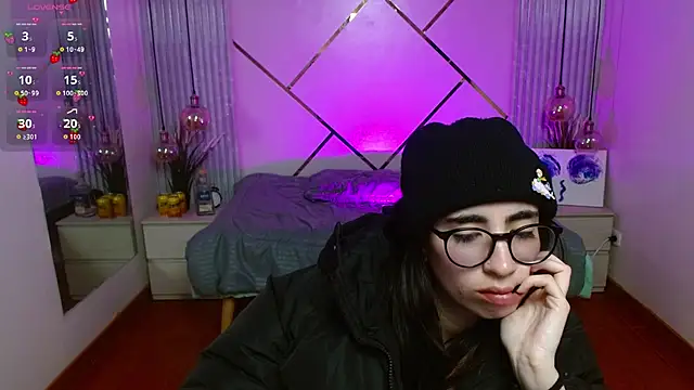 LenaRoses online show from 4, 7, 2026