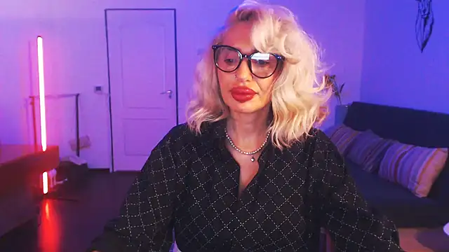 beauty chl0e online show from 20, 12, 2024