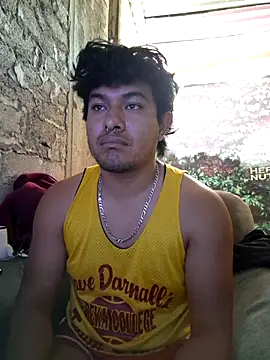 Snapshot of GusssHOT chatting on 7, 4, 2026 GusssHOT online show from 7, 4, 2026