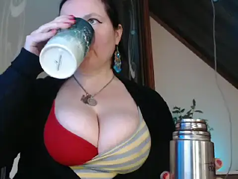 amorelara online show from 1, 3, 2025