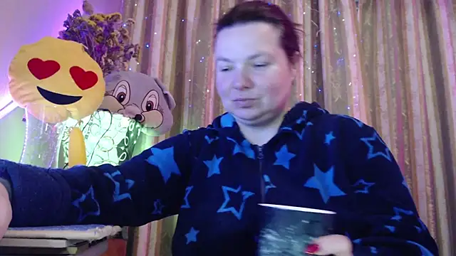 amorelara online show from 16, 4, 2026