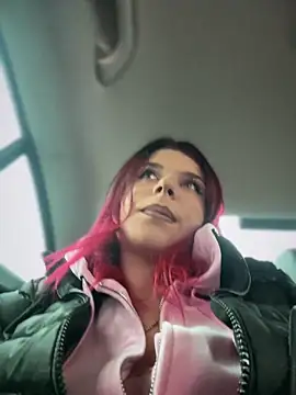 RiriRoseey online show from 27, 11, 2025