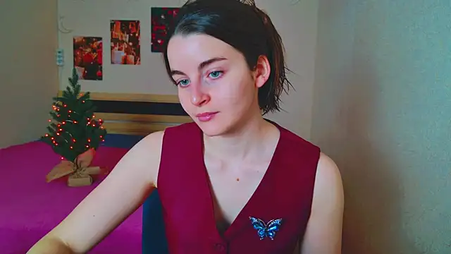Snapshot of Miss_Arwen chatting on 19, 12, 2024 Miss Arwen online show from 19, 12, 2024