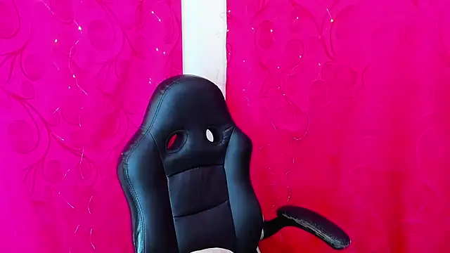 Snapshot of goldenbubble__ chatting on 13, 1, 2026 goldenbubble online show from 13, 1, 2026