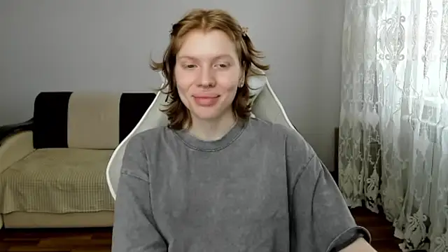 StellaDavis online show from 10, 4, 2026