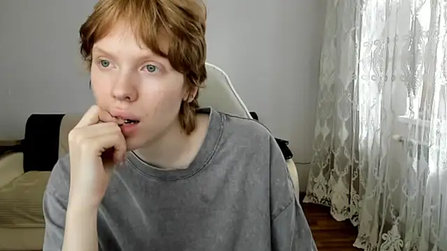 Snapshot of StellaDavis chatting on 1, 6, 2026 StellaDavis online show from 1, 6, 2026