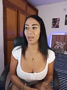 Snapshot of charlotte_bayron02 chatting on 5, 6, 2026 charlotte bayron02 online show from 5, 6, 2026