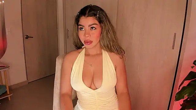 Snapshot of Melina_Ferrer1 chatting on 25, 6, 2026 Melina Ferrer1 online show from 25, 6, 2026