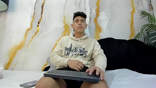 andrew rose  online show from 11, 10, 2025