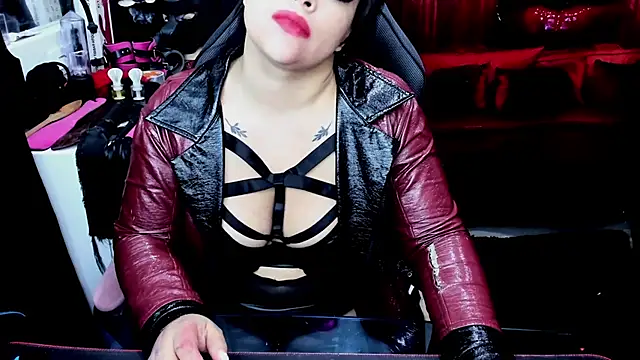 Snapshot of True_Bdsm chatting on 29, 12, 2024 True Bdsm online show from 29, 12, 2024