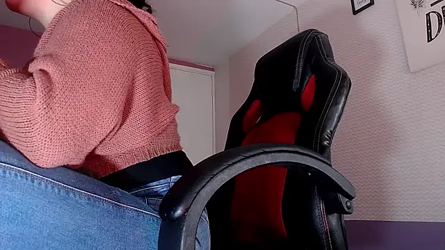 Lina23  online show from 17, 4, 2026