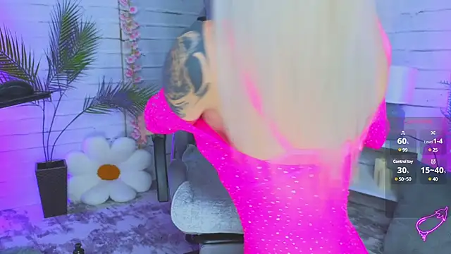 Milana Sapphire online show from 5, 3, 2025